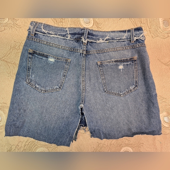 Zara Blue Distressed Denim Mini Skirt - Picture 2 of 3